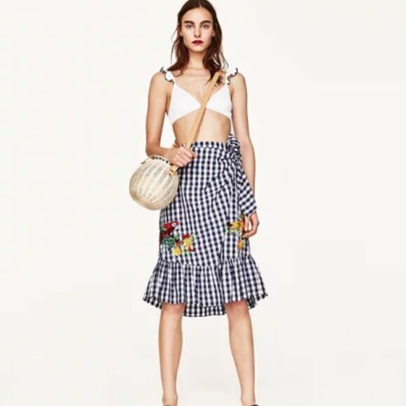 Zara Woman Gingham Wrap Skirt Embroidered Bird NWT Size XS - Picture 1 of 15